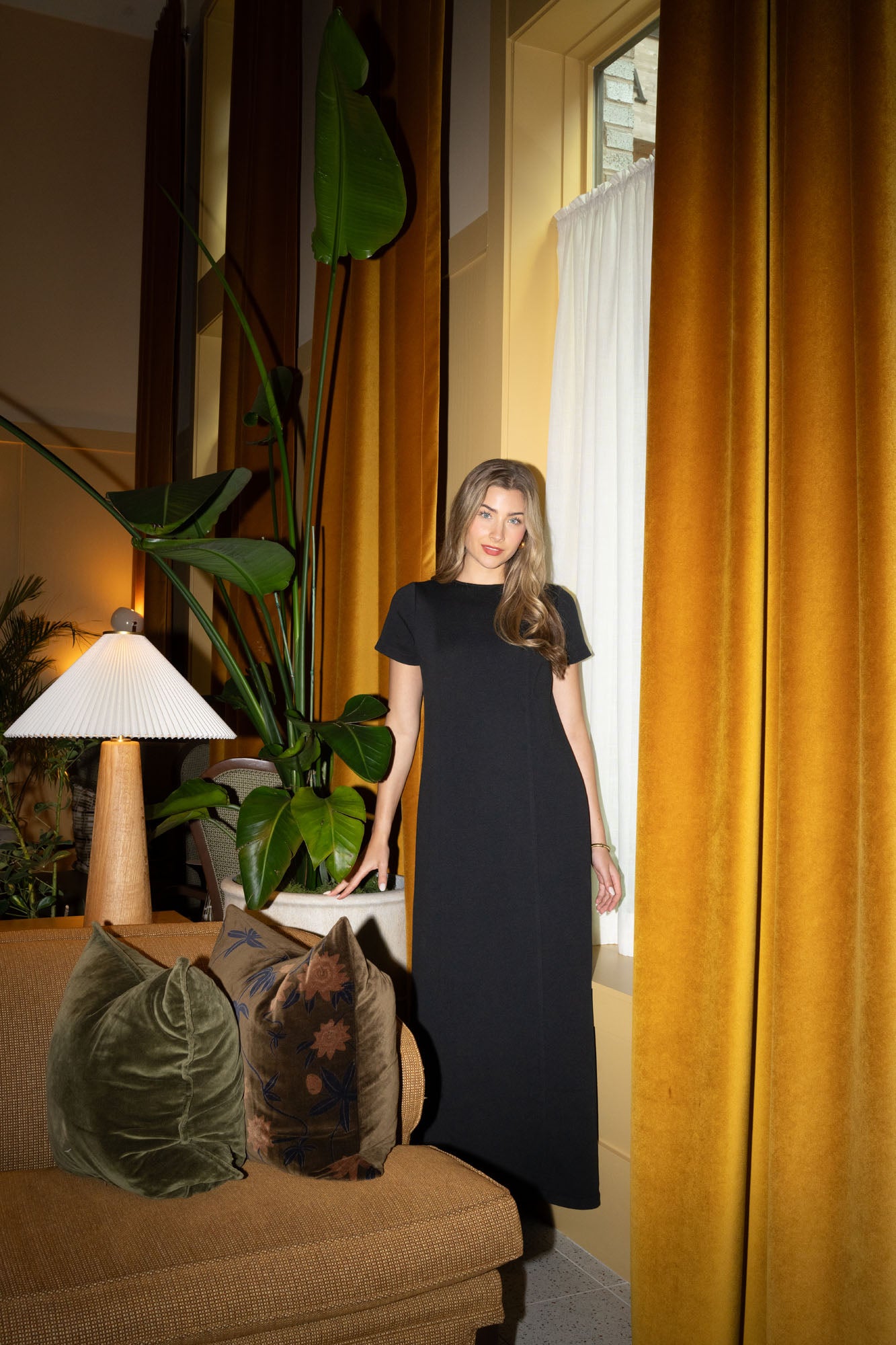 cornelia mini dress - black XXS attr:satin Black Collared Sleeveless Mini Size:US 18W have dress.Fabric