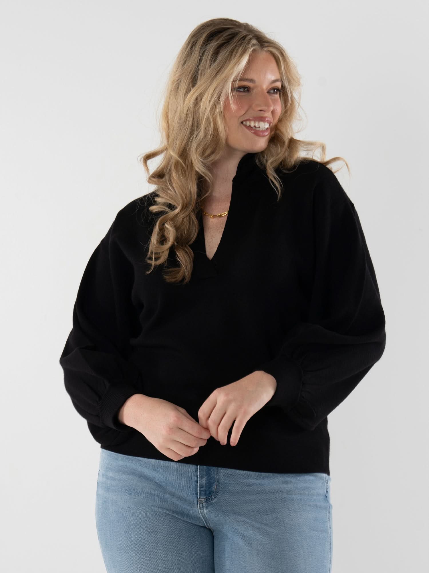 Lolli Sweater in Black – Emily McCarthy