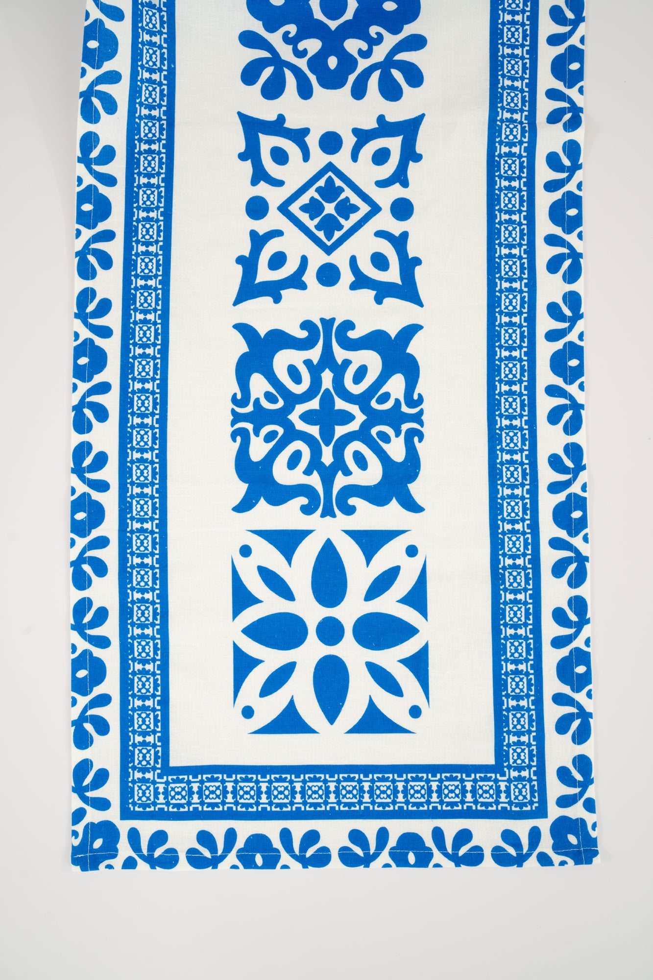 Positano Table Runner – Emily McCarthy