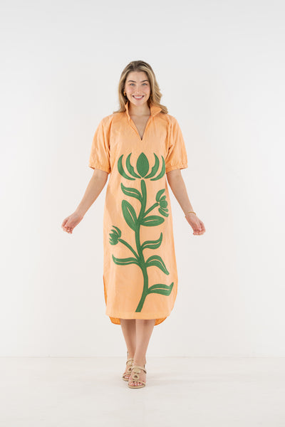 Poppy Caftan in Peach Chai – Emily McCarthy