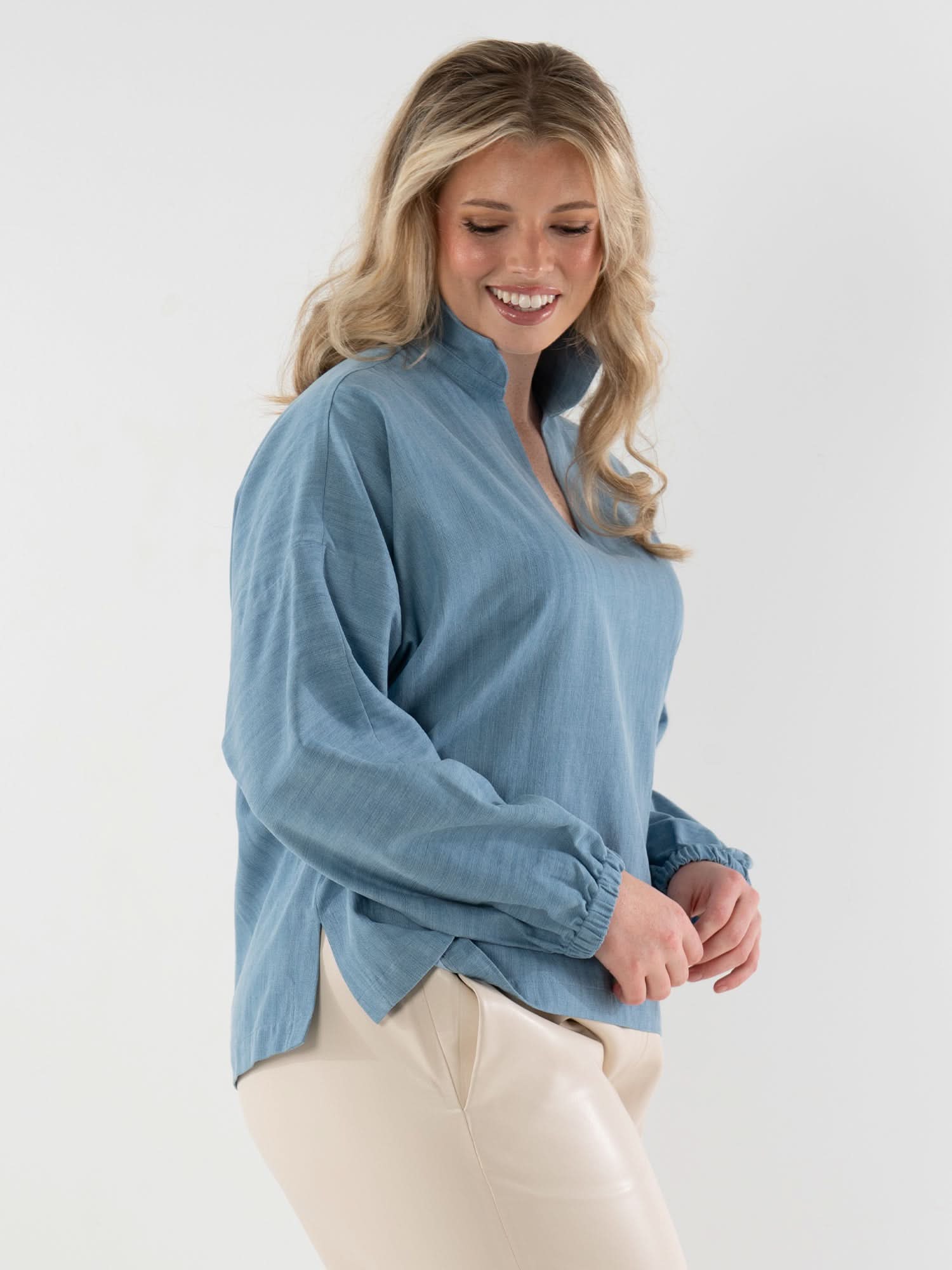 Poppy Long-sleeve Poppy in Denim Chambray – Emily McCarthy