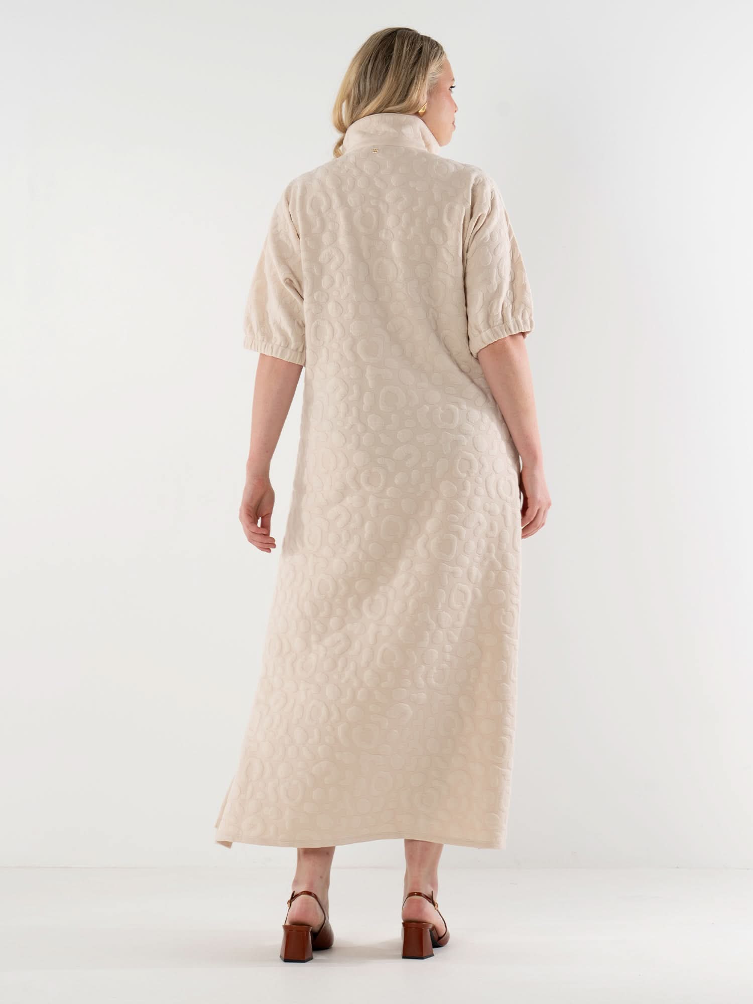 Poppy Maxi in Sandstone Cheetah – Emily McCarthy