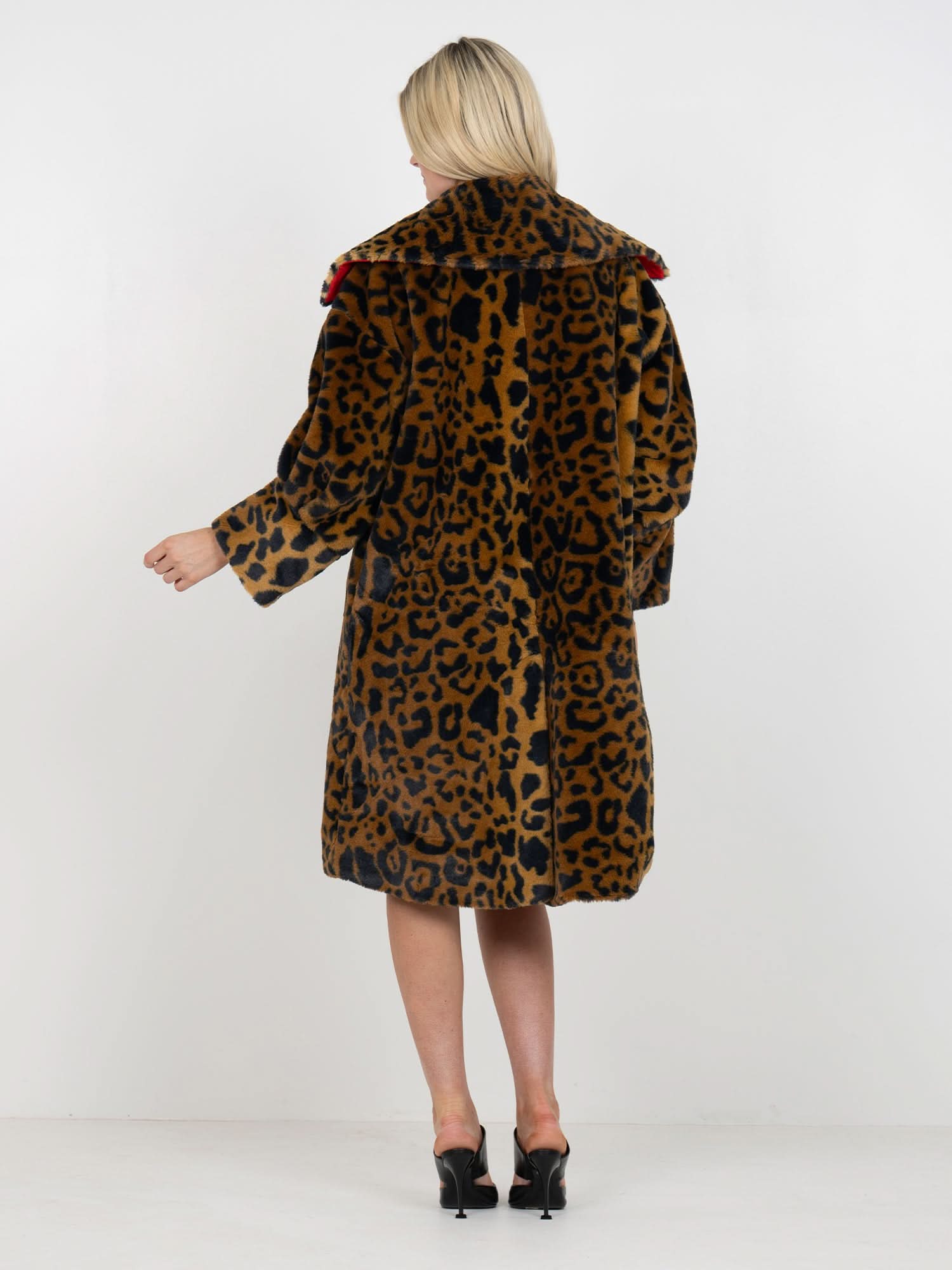 Manhattan Coat in Lady Leopard – Emily McCarthy