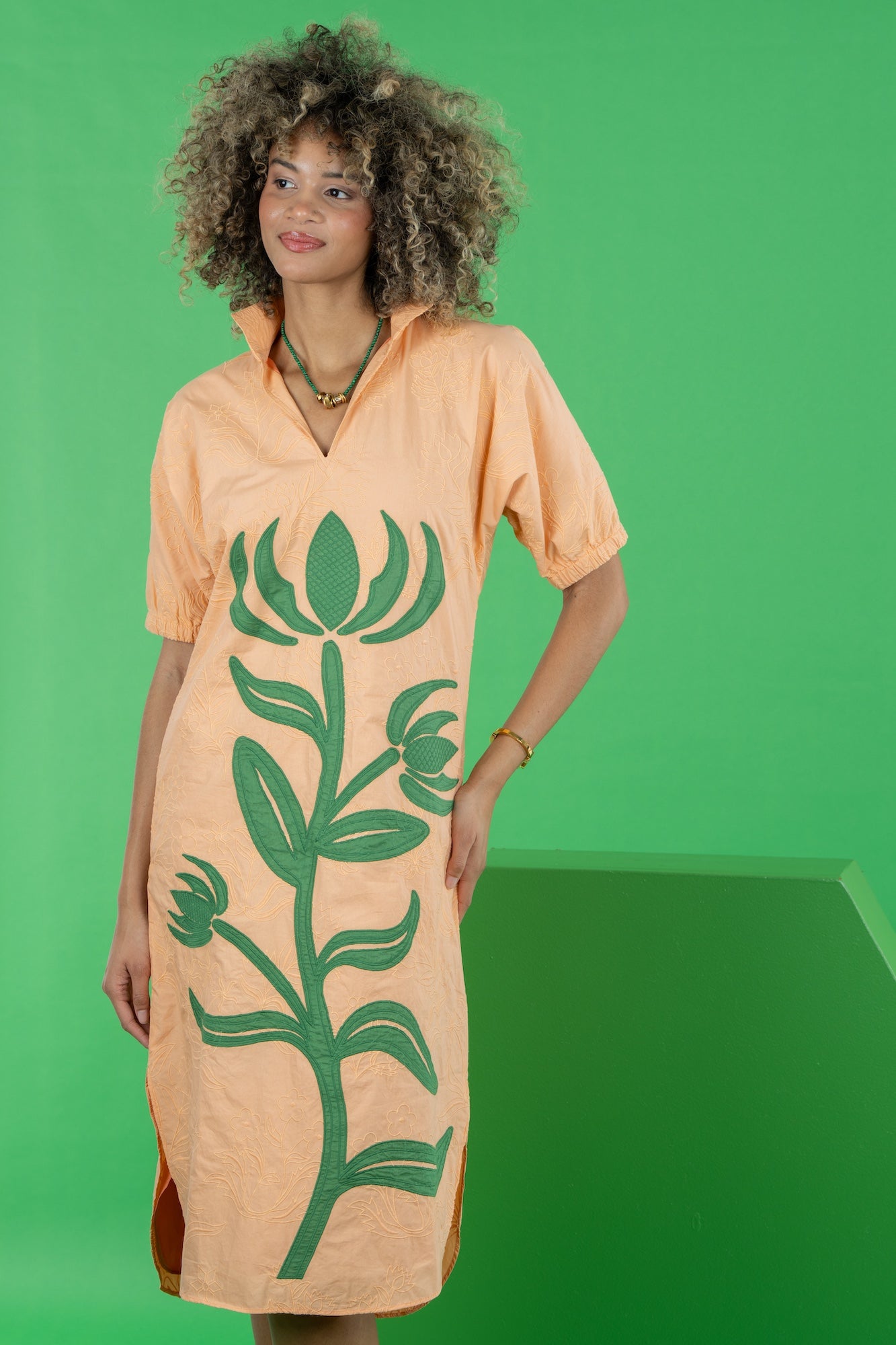 Poppy Caftan in Peach Chai – Emily McCarthy