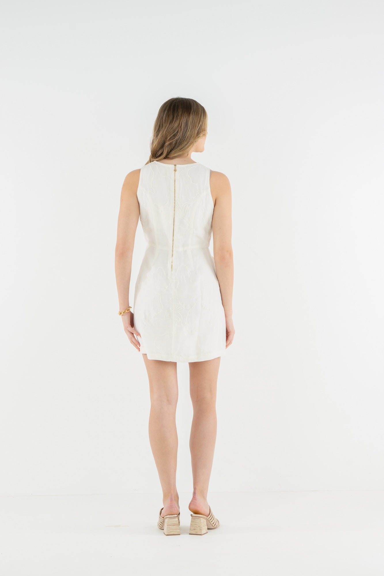 Twiggy Dress in Gardenia White – Emily McCarthy